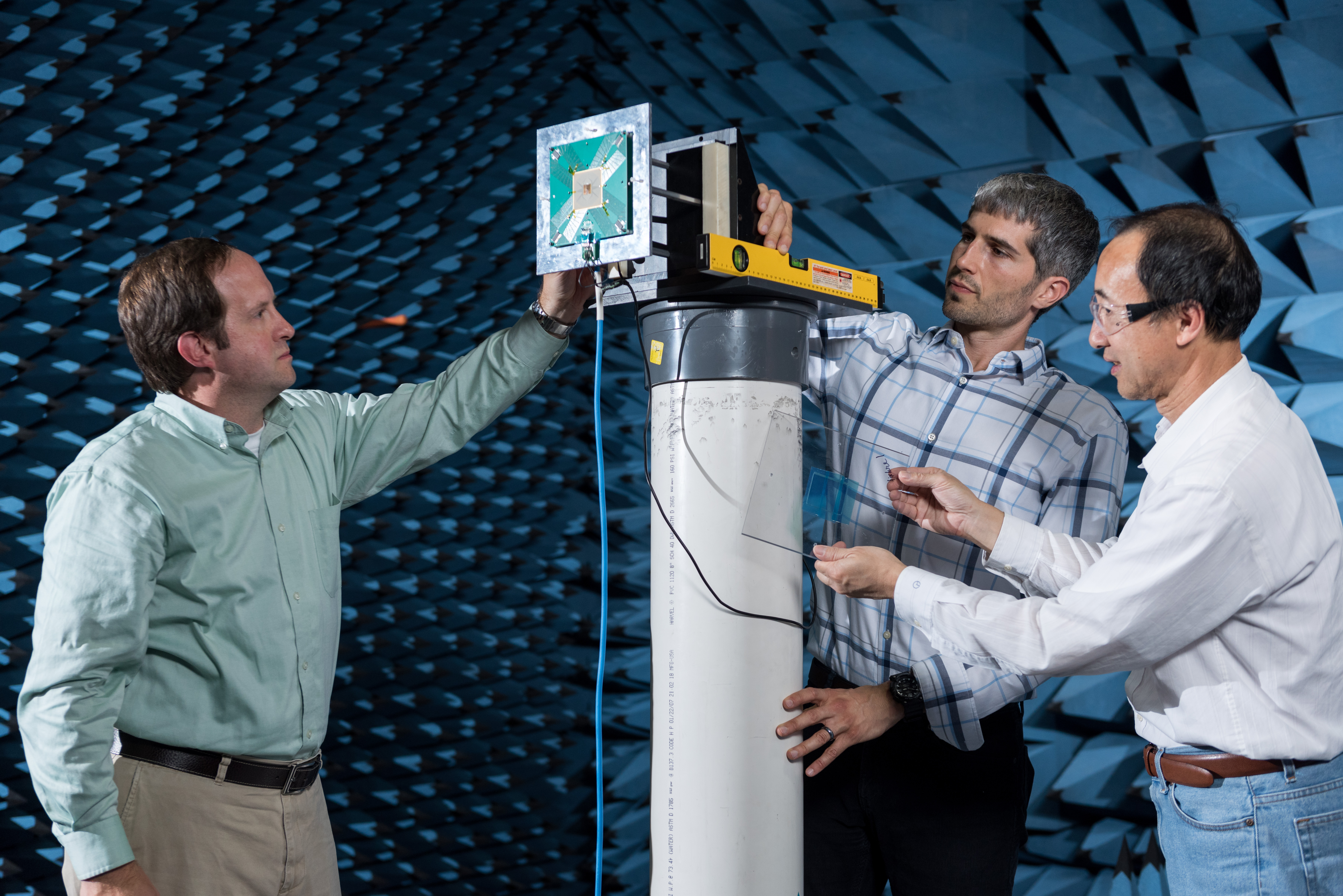 Electromagnetics, Materials and Device Technology